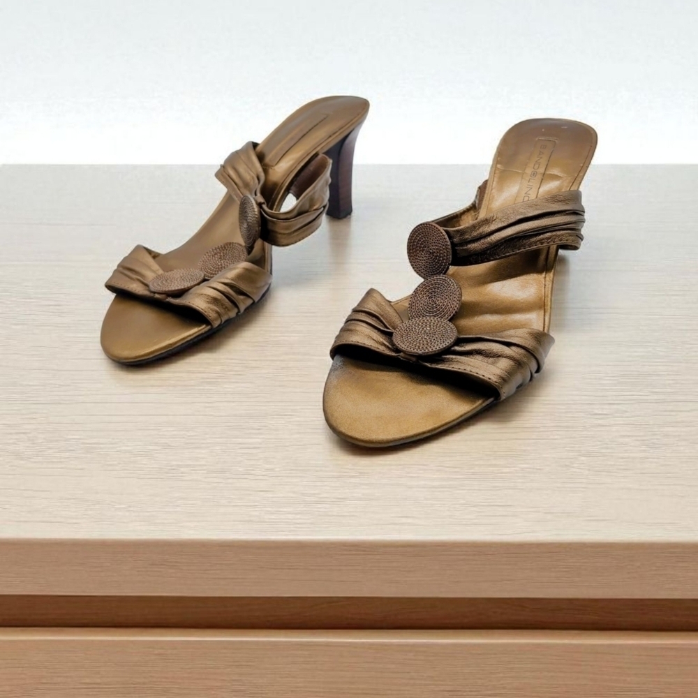 Bandolino Judith Gold Sz 7.5 Women's Heels